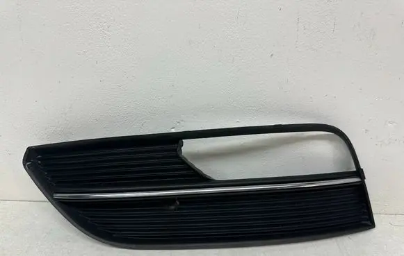Audi A3 S3 8V Front bumper lower grill 8V3807681A 8V3807681
