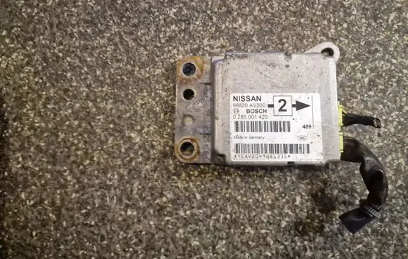 Nissan Primera Airbag control unit/module 0285001420