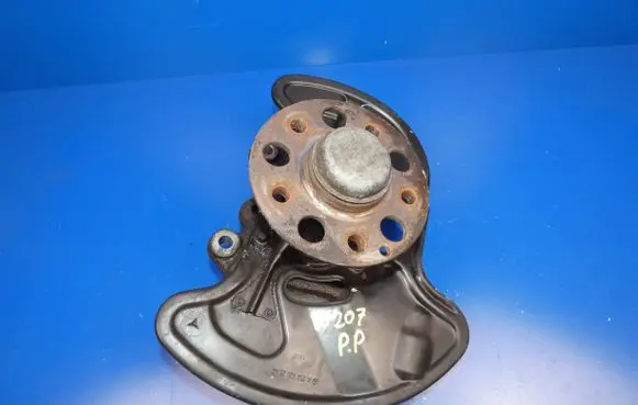 Mercedes-Benz E A207 Front wheel hub spindle knuckle