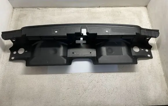 Radiator trim