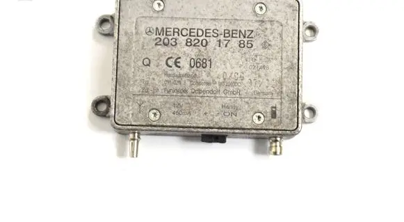 Porsche 997 Aerial antenna amplifier A2038201785