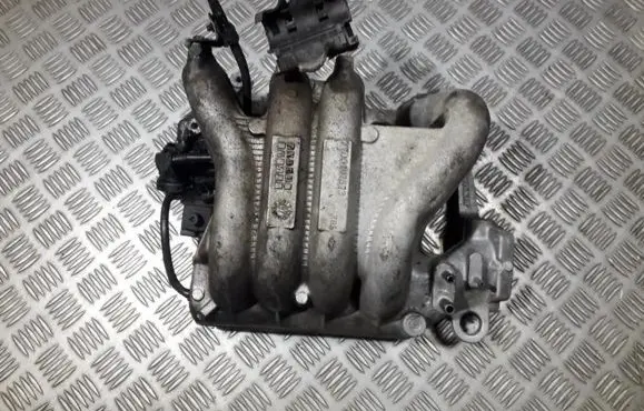 Renault Scenic I Intake manifold 7700107573