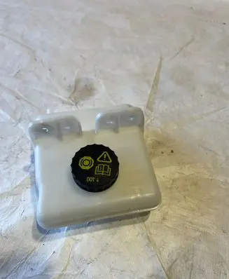 Renault Zoe Brake fluid reservoir 0204850986