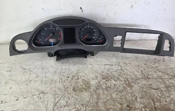 Audi A6 S6 C6 4F Speedometer (instrument cluster) 4F0920931B 4F0910930A 503000731602