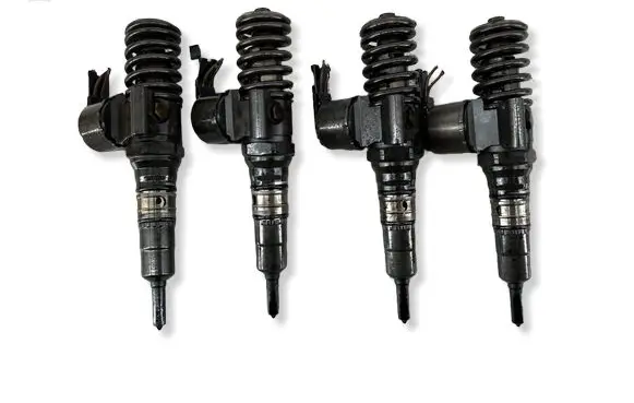 Seat Leon (1P) Fuel injector 0414720404