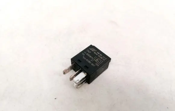 Volkswagen Phaeton Other relay 7M0951253C 95VW10K705EA