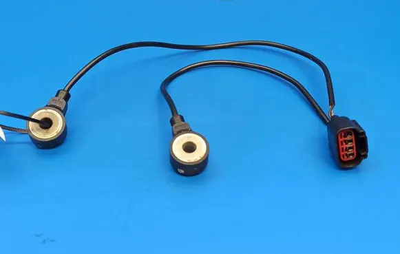Ford Edge I Detonation knock sensor 7T4A12A699AB