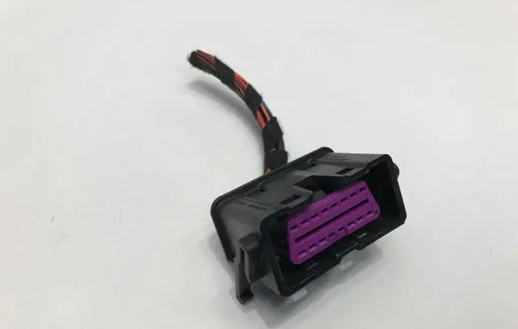 Cupra Born EUR ISO radio connector 10E858161 10547819 2610969X