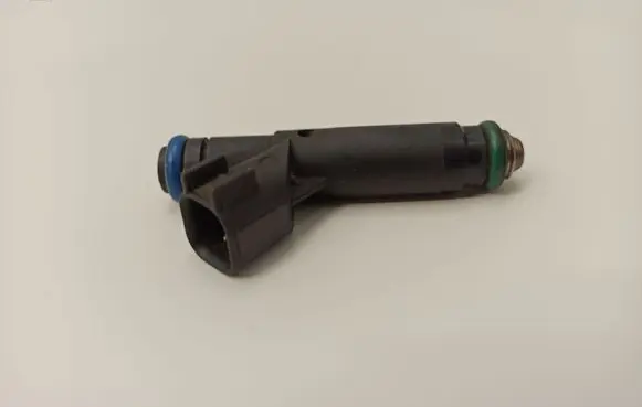 Ford Mustang IV Fuel injector XF2EC4B 9F593212 Y286A02584