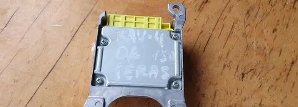 Toyota RAV 4 (XA30) Airbag control unit/module 8917042210 1523008974