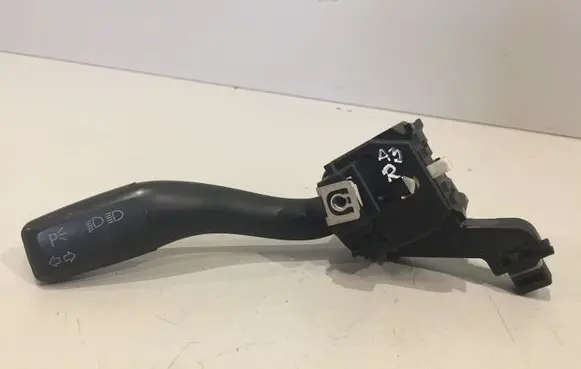 Audi A3 S3 A3 Sportback 8P Indicator stalk 8P0953513A