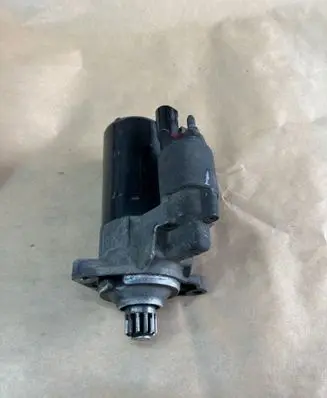 Volkswagen Touran I Starter motor 0001123037 02E9110