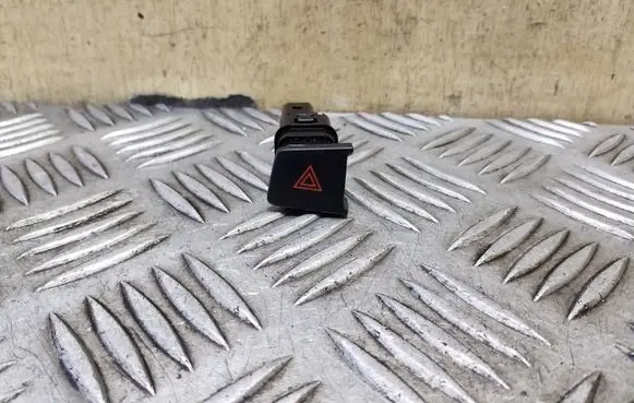 Chevrolet Captiva Hazard light switch 202010071