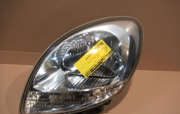 Renault Kangoo I Headlight/headlamp 8200236590