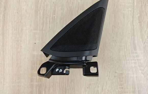 BMW 4 G22 G23 G24 G26 Side speaker trim/cover 7945904
