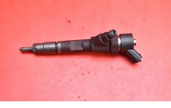 Nissan Primera Fuel injector 0445110110B