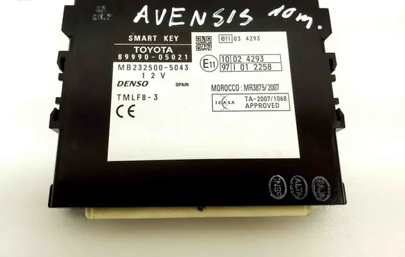 Toyota Avensis T270 Keyless (KESSY) go control unit/module 8999005021