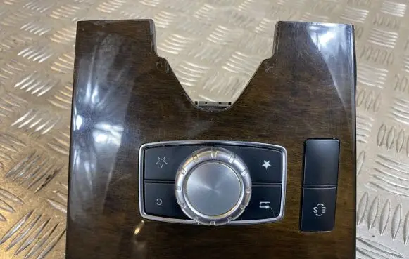 Mercedes-Benz E W212 Head unit multimedia control A2129013206 A2129020607