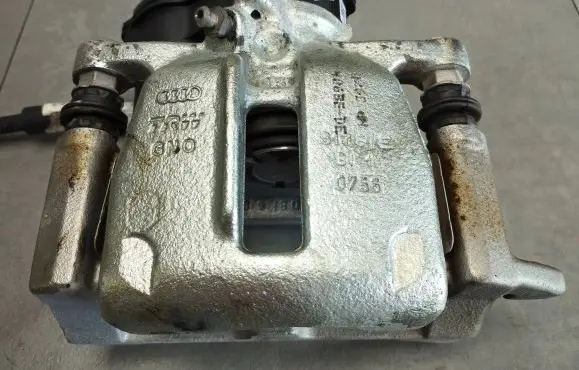 Rear brake caliper