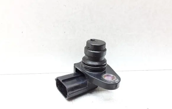 Volvo V70 Camshaft position sensor 8658495