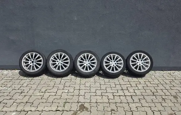 Jaguar X-Type R17 alloy rim