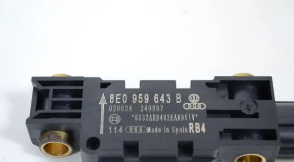 Audi A4 S4 B7 8E 8H Airbag deployment crash/impact sensor 8E0959643B