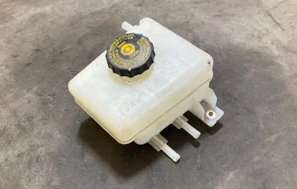 Lexus RX 450H Power steering fluid tank/reservoir