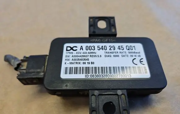 Mercedes-Benz GL X164 Tire pressure control unit A0035402945 0035402945