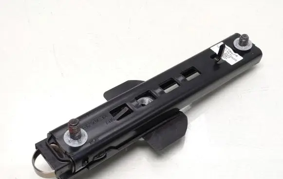 Volvo V60 Seat belt adjustment rail 31332261 140311 615028300D