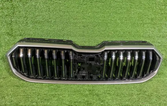 Skoda Superb B9 Front grill 