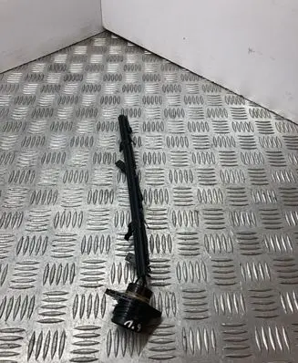 Volkswagen PASSAT B6 Fuel injector wires 