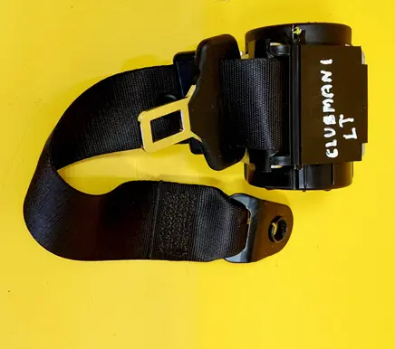 Rear seatbelt