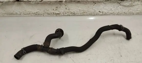 Audi Q3 8U Engine coolant pipe/hose 1k0121113a