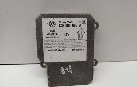 Volkswagen PASSAT B5.5 Airbag control unit/module 1C0909605B 44020609F 5WK46124