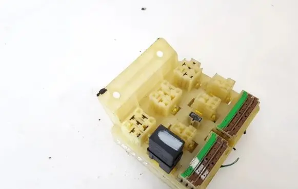 Mitsubishi Carisma Fuse box set 1341