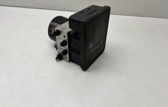 Volkswagen Golf IV ABS Pump 1C0907379K 1J0614417D