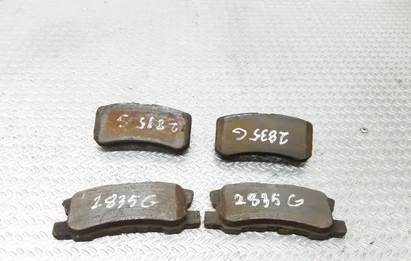 Mitsubishi Grandis Brake pads (rear) 