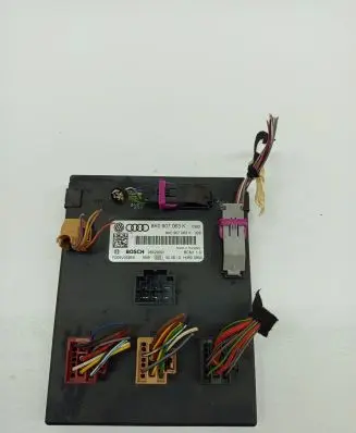 Audi A4 S4 B8 8K Comfort/convenience module 8K0907063K F005V00855