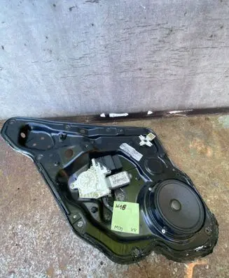 Seat Leon (1M) Rear door window regulator with motor 1J4959811C 107483202 1716415