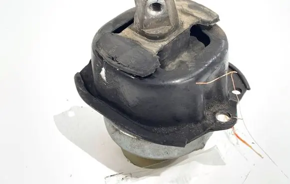 BMW X6 F16 Engine mount vacuum valve 