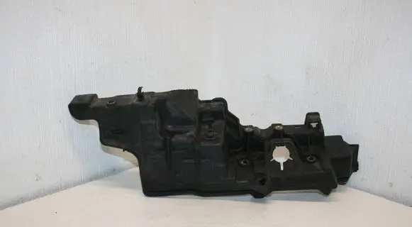 Nissan Note (E12) Other engine bay part 175B15400R 175B11122R 175B17398R