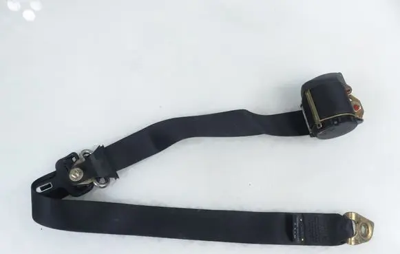 Mercedes-Benz E W124 Rear seatbelt 1248600585
