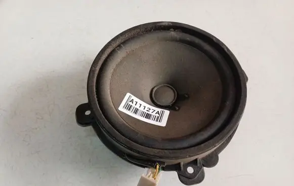 Chevrolet Captiva Front door speaker 96673539