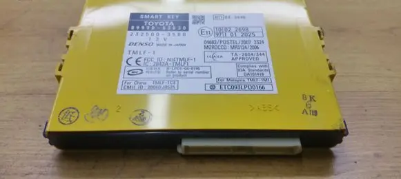 Lexus IS 220D-250-350 Keyless (KESSY) go control unit/module 8999053030 2325003580