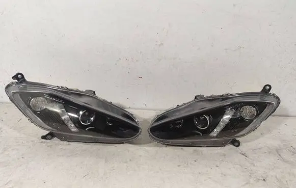 Maserati GranTurismo Headlight/headlamp