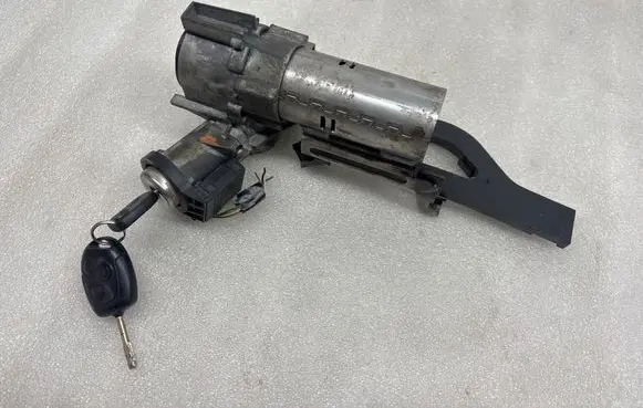 Ford Focus Ignition lock