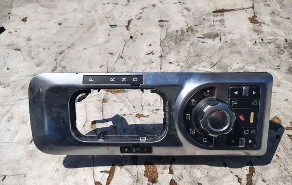 Land Rover Range Rover L322 Differential lock switch YUD501361