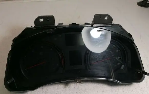 Toyota Avensis T270 Speedometer (instrument cluster) 8380005L51