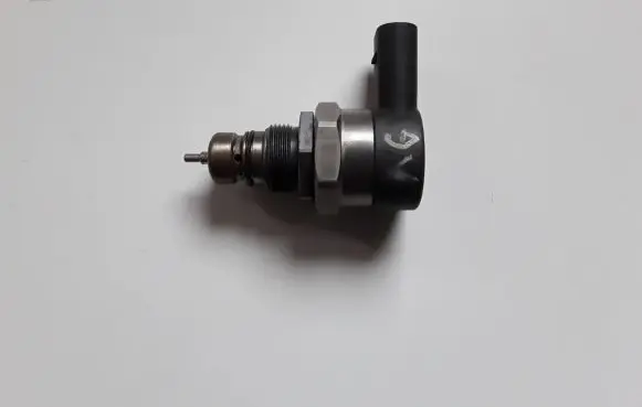 Audi A6 S6 C7 4G Fuel pressure sensor 057130764AB