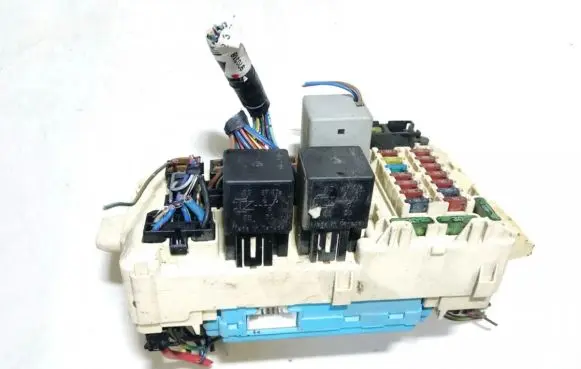 Mitsubishi Galant Fuse box set mr243161